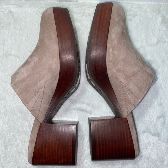 Chocolat Blu Vanessa Clog Leather shoe size 7 NWOT sandal - Picture 9 of 10